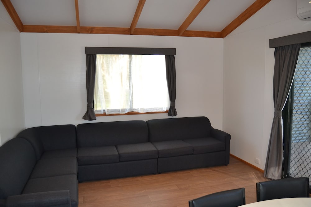 Whalesong Spa Villa photo 3