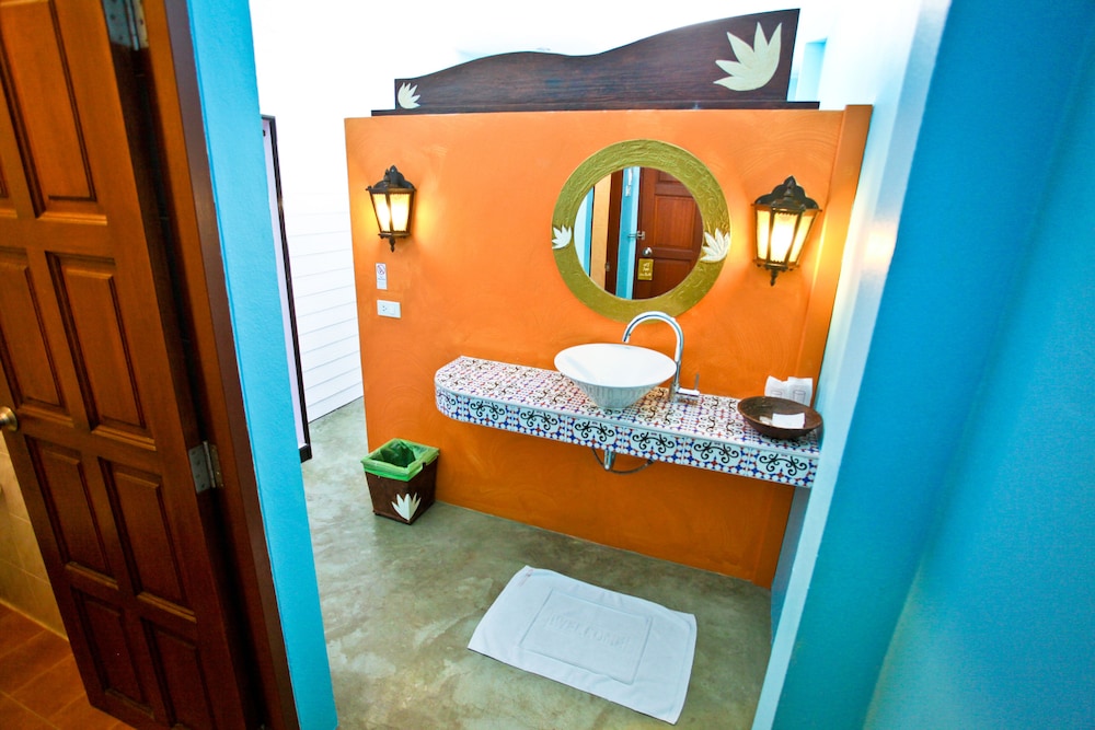 Standard Room photo 2