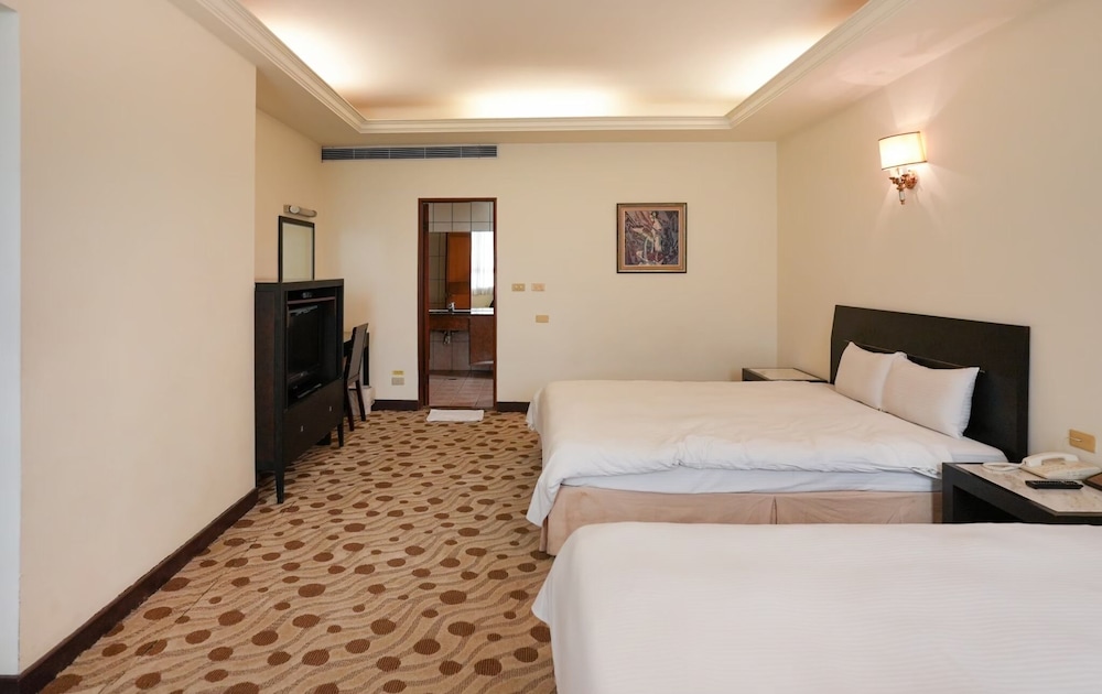 Standard Quadruple Room, 2 Queen Beds