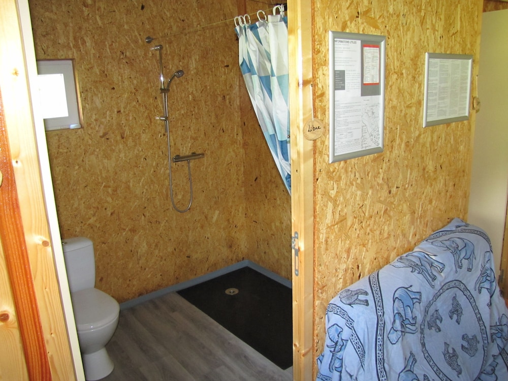 Tente Familiale, 2 chambres, vue colline (4 pers. Chataigne) photo 3