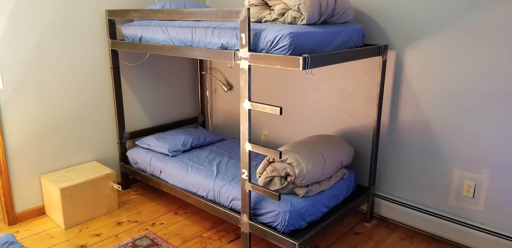 Basic Shared Dormitory, Mixed Dorm (Superman Room) photo 2