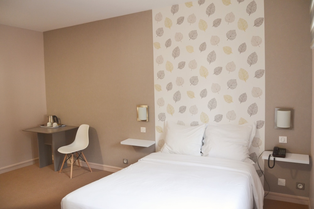 Standard Double Room photo 3