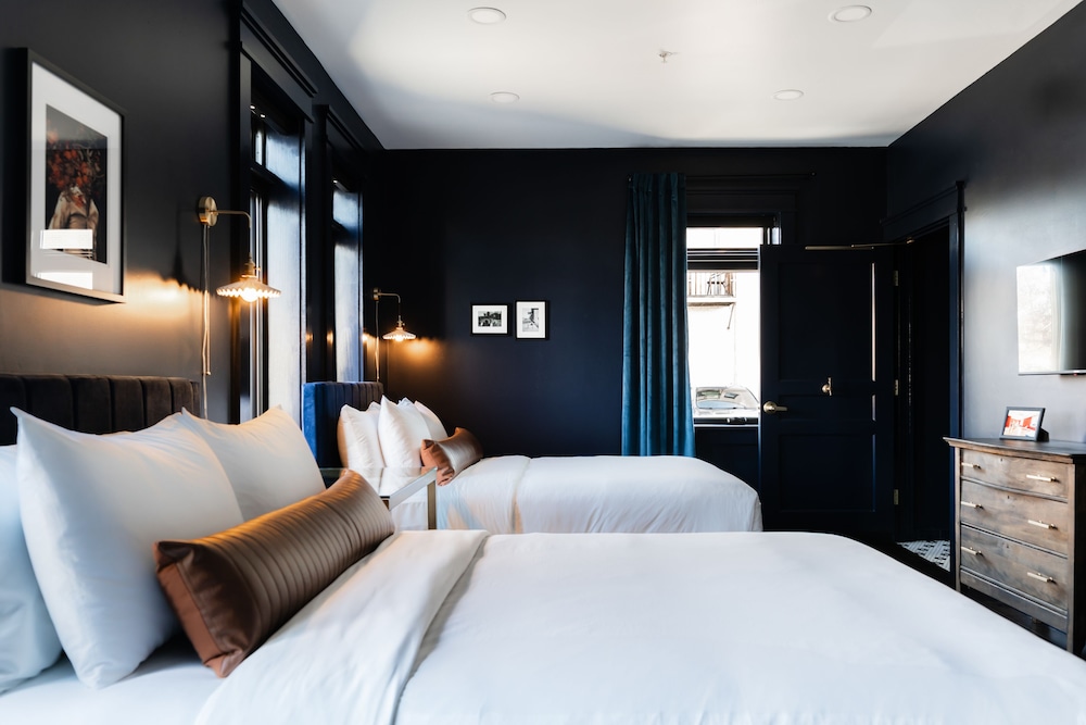 Deluxe Double Room, 2 Queen Beds