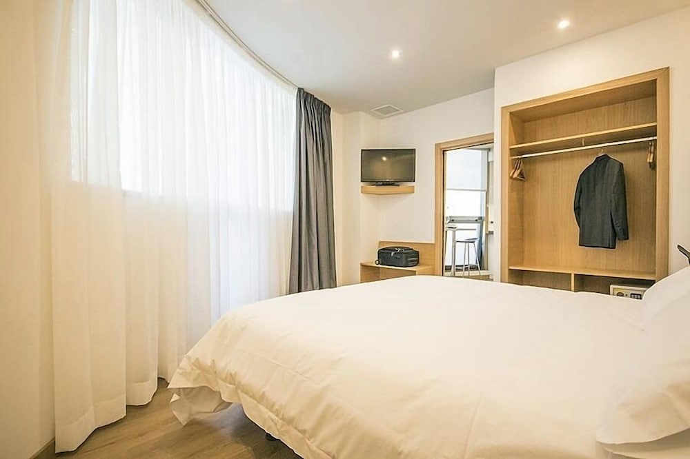 Double Room Single Use photo 3
