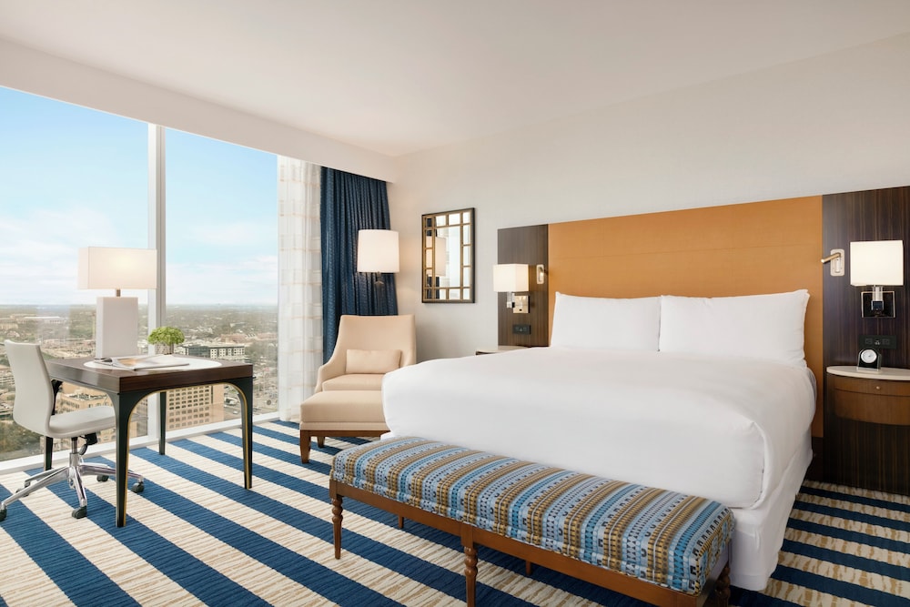 Signature Corner Room, 2 Queen Beds