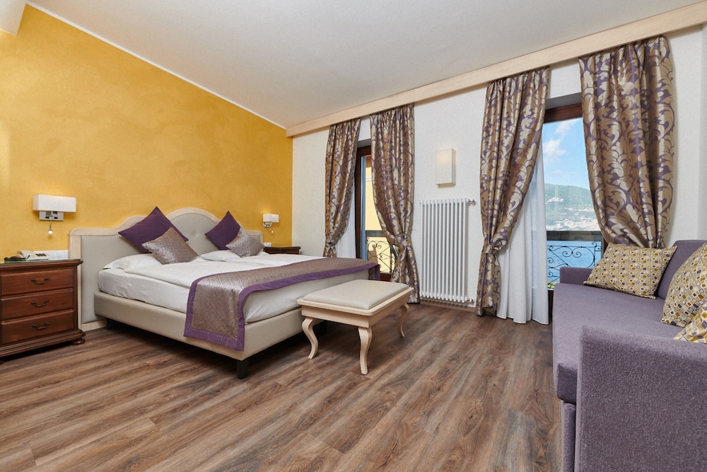 Premium Room, Balcony photo 1