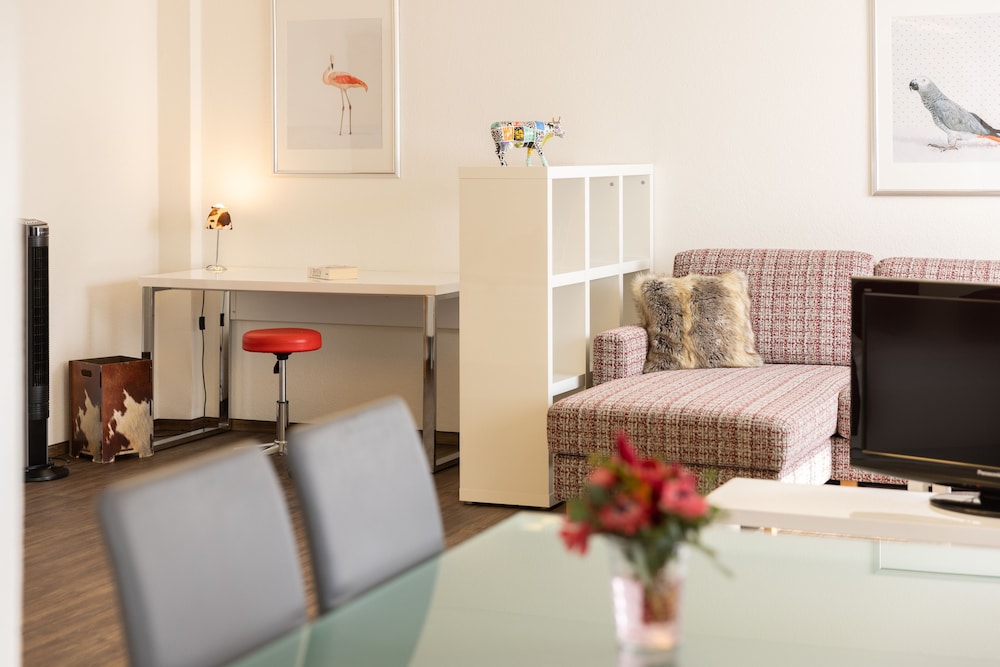 Apartment photo 3