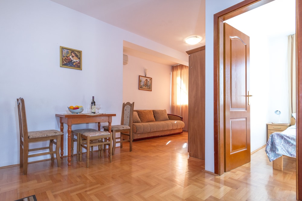 Classic Apartment