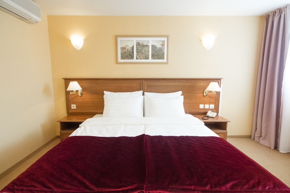 Superior Double or Twin Room photo 1