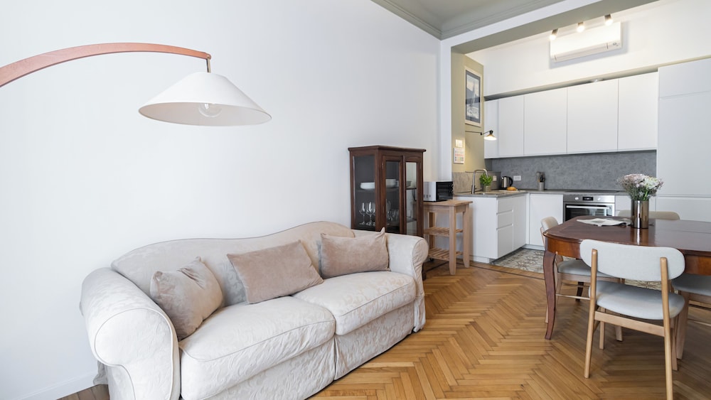 Apartment (2 Bedrooms)