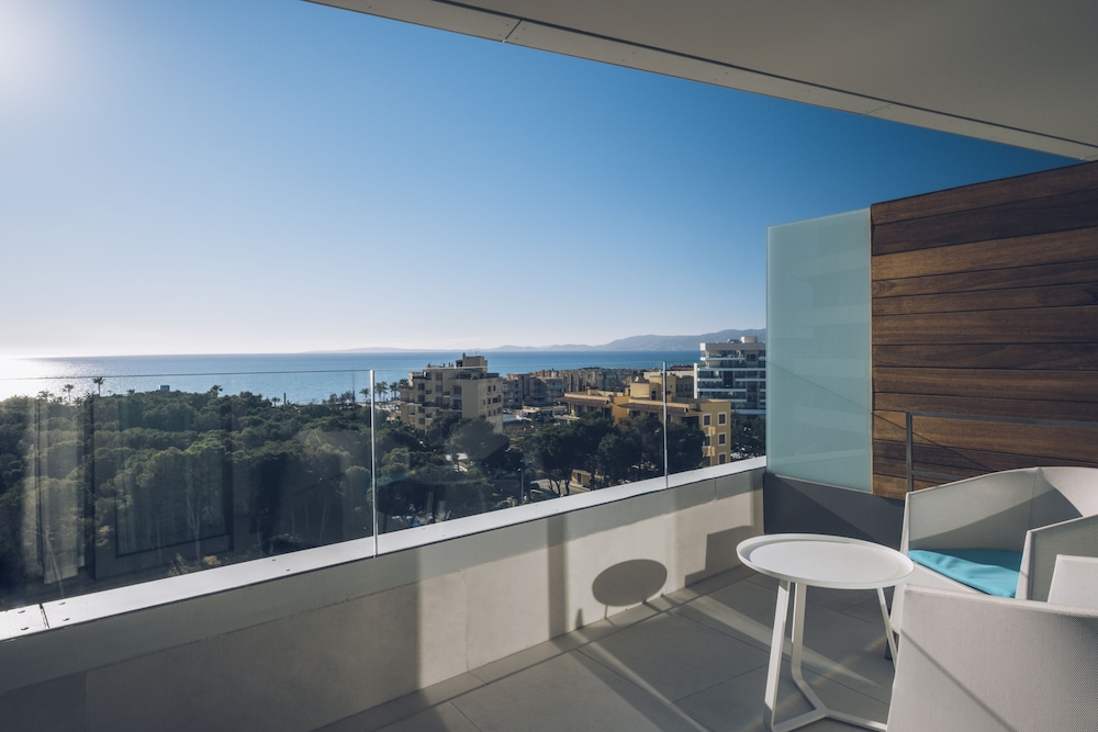 Double Room Single Use, Sea View (Priority Location) Double Room Single Use, Sea View (Priority Location)