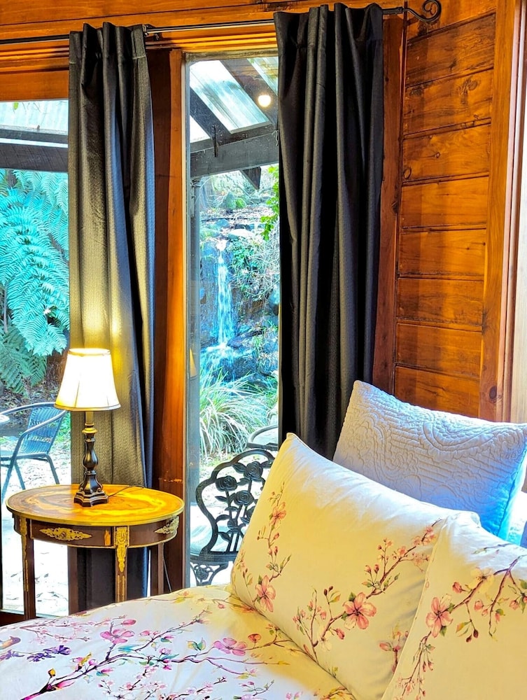 Water Cottage photo 2