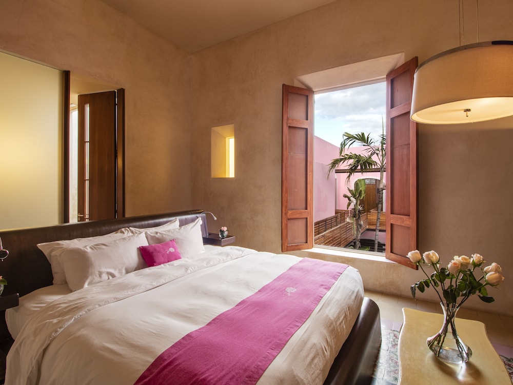 Suite, 1 King Bed (Xocolate) - Photo 1