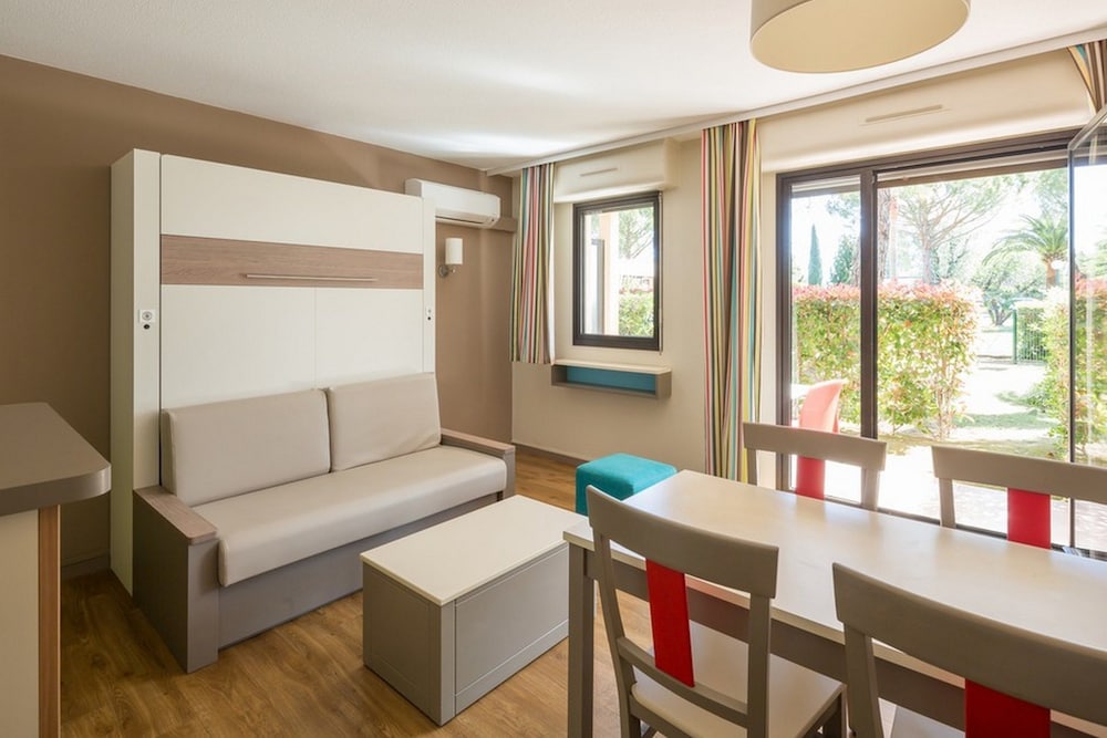 Studio 4 people - 1 sleeping alcove - Terrace or balcony photo 2