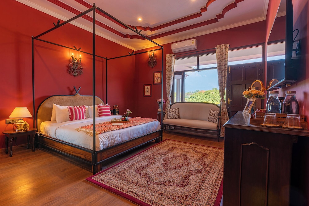 Royal Room