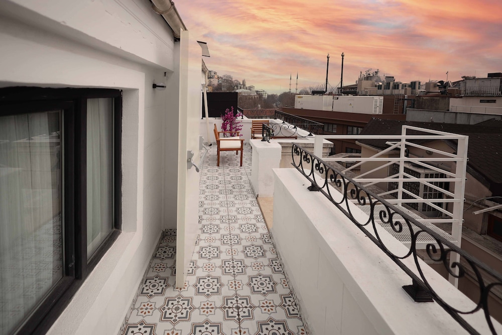 Penthouse, Terrace photo 3