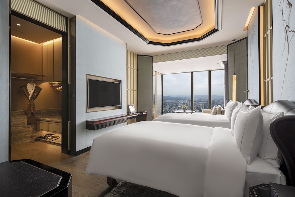 Club Room, 2 Twin Beds (View) - Photo 4