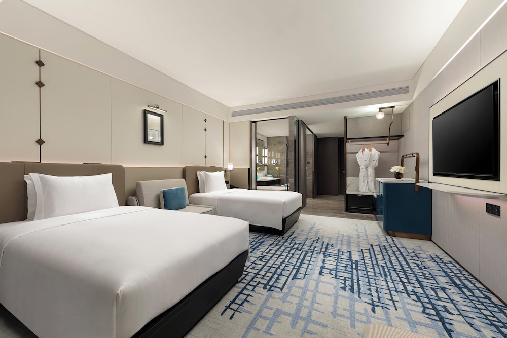 Standard Room, 2 Double Beds photo 3