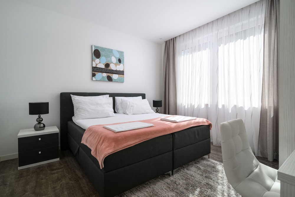 Apartment, 2 Bedrooms, Private Pool, Beachfront