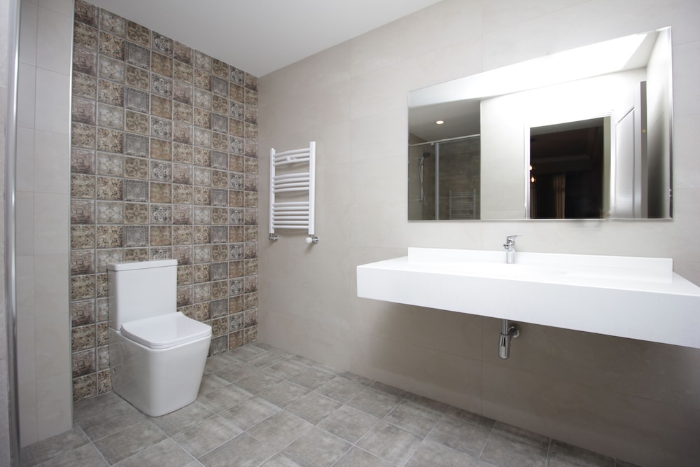 Basic Twin Room, City View photo 3