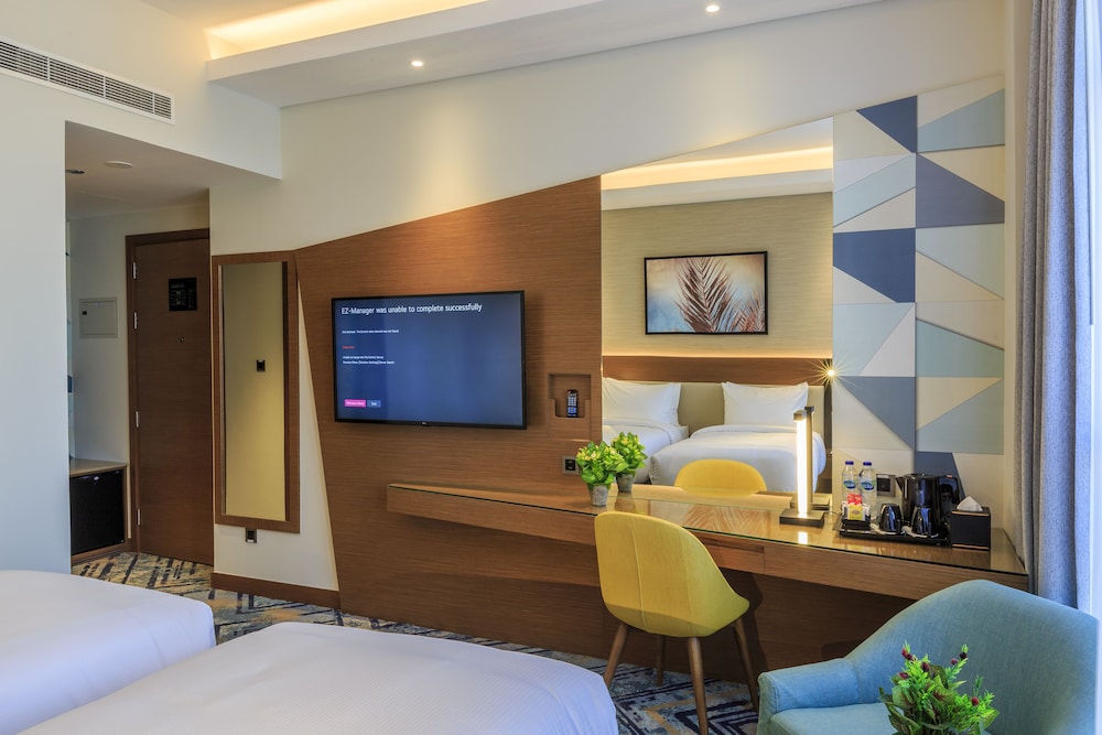 Executive Twin Room with Canal View