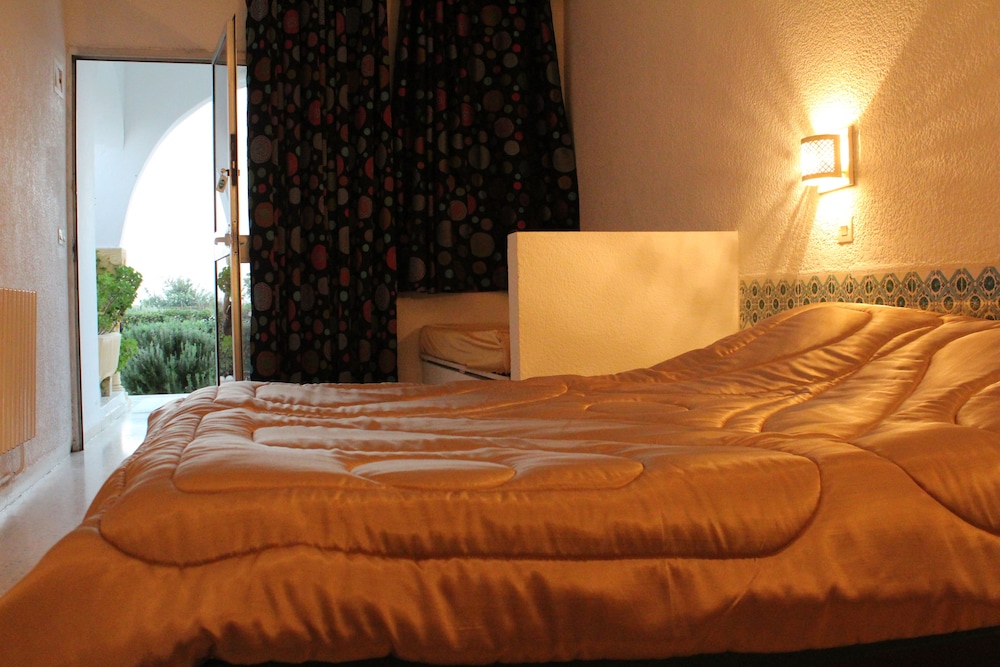 Standard Double Room photo 2