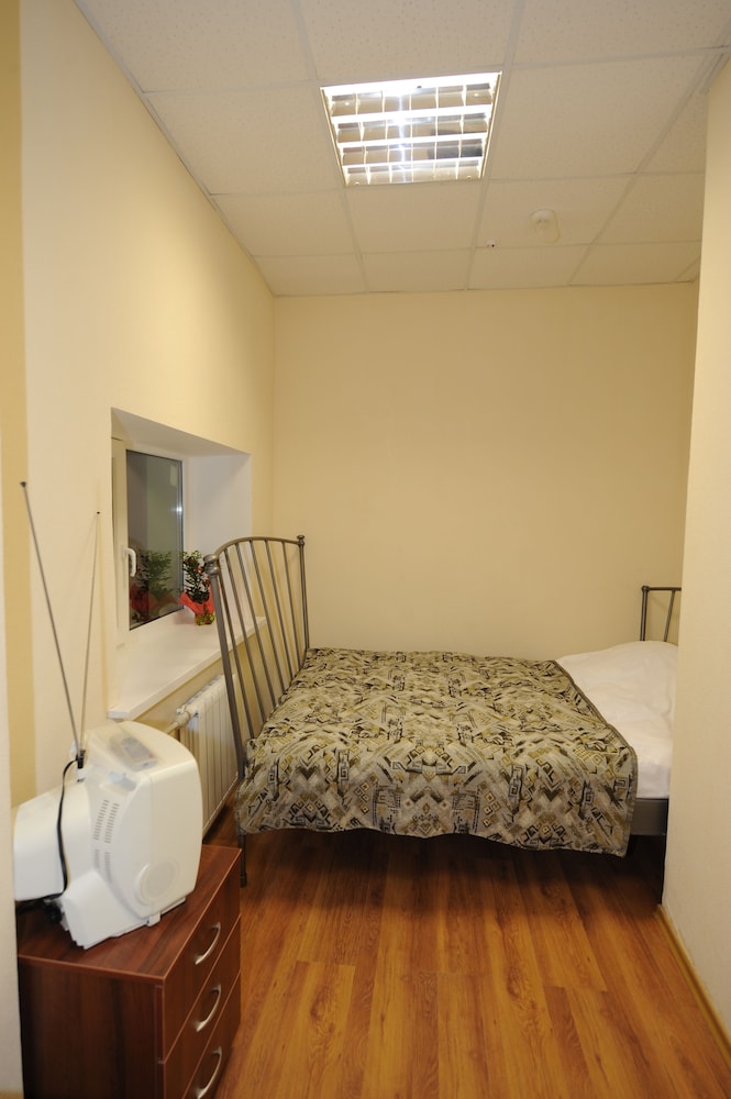 Economy Single Room, Shared Bathroom photo 1
