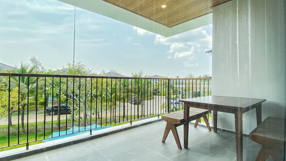 Premium Villa, 4 Bedrooms - Photo 3