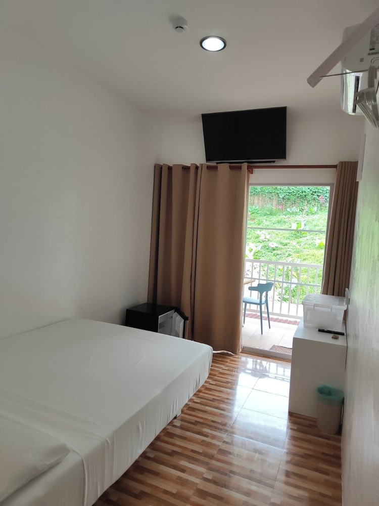 Standard Studio, 1 Double Bed, Garden View, Poolside