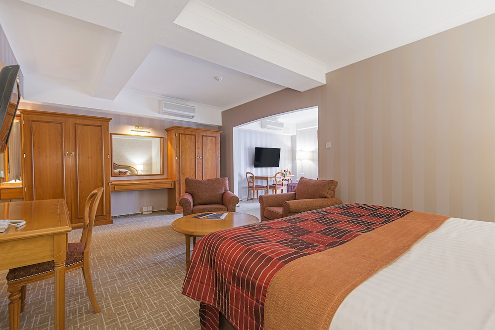 Premier Suite, Multiple Beds photo 2