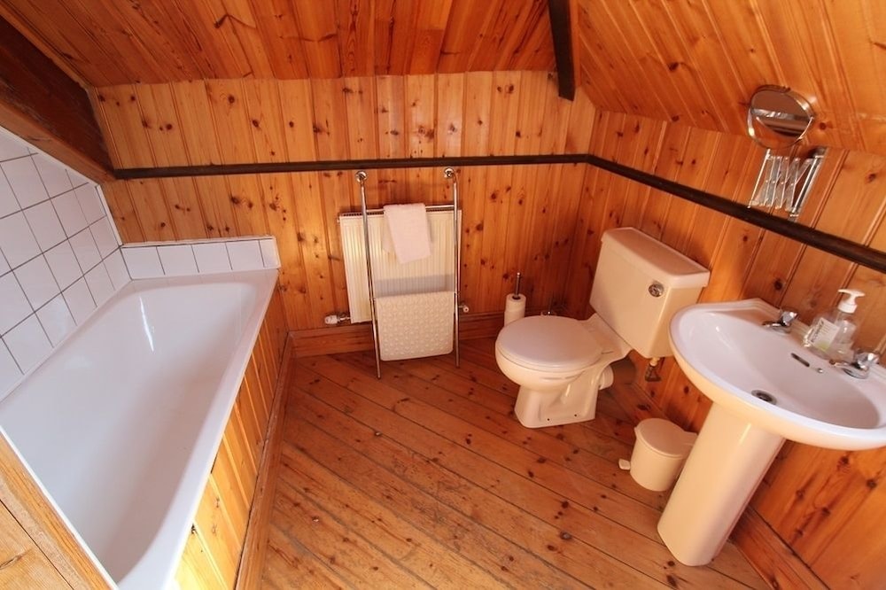 South Roof Room photo 3