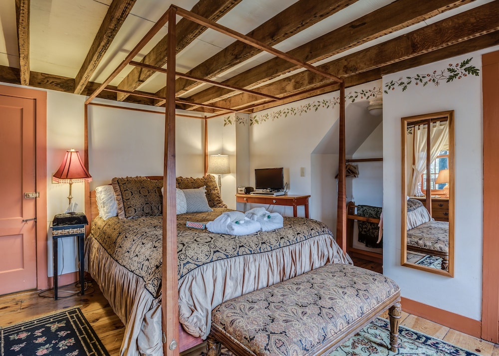 Margaret Room photo 1