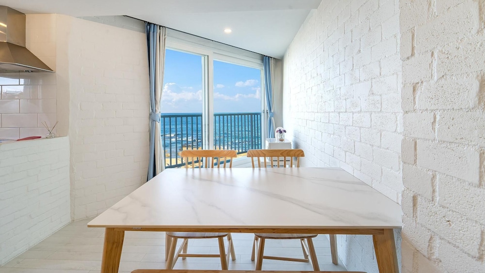 Basic Room, 1 Bedroom (402(Ocean view)) - Photo 12