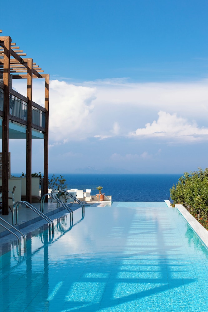 Deluxe Twin Room Swim-Up Side Sea View photo 3