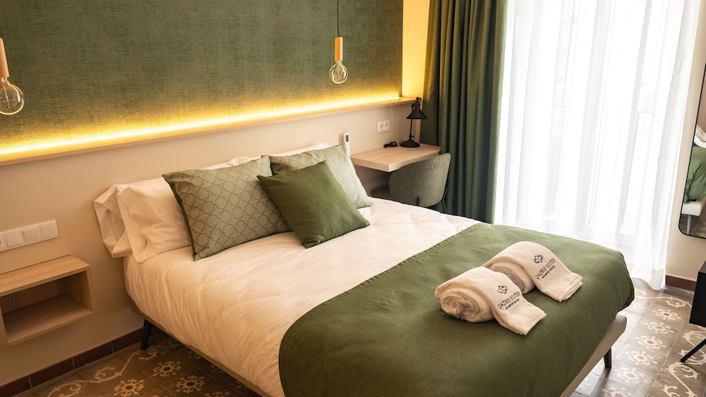 Apartment, 1 Queen Bed with Sofa bed, Balcony, City View