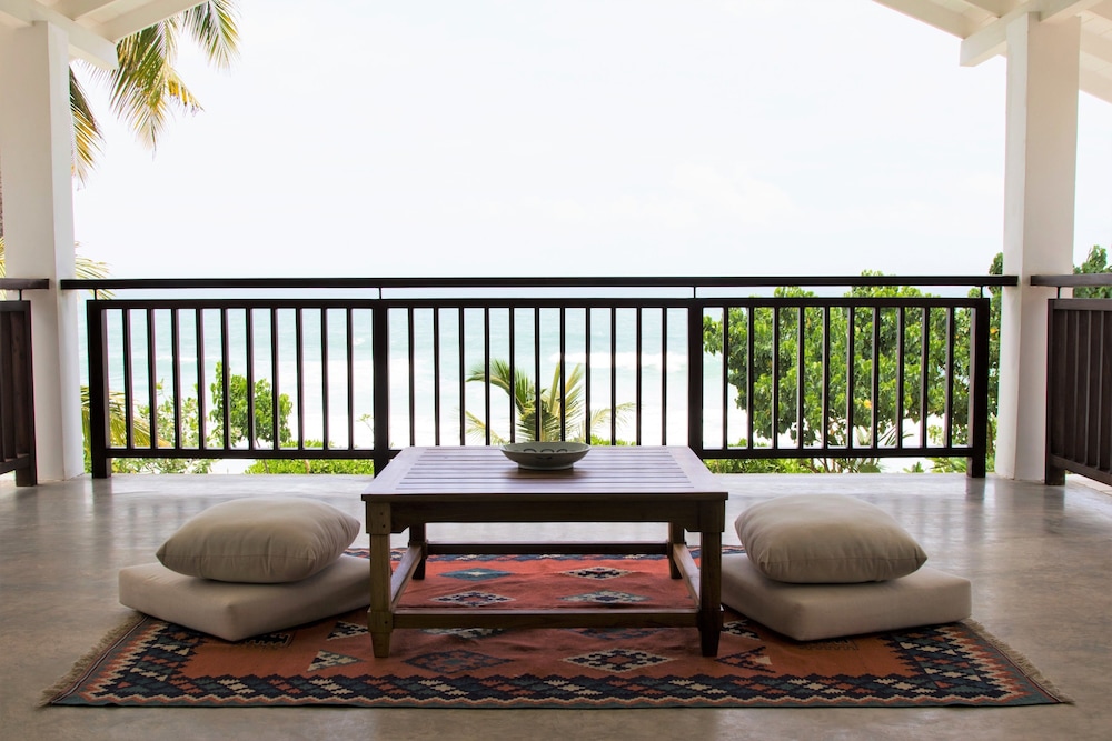 Nila Balcony Suite, Ocean View photo 2