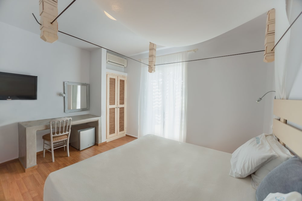 Standard Room - Photo 9