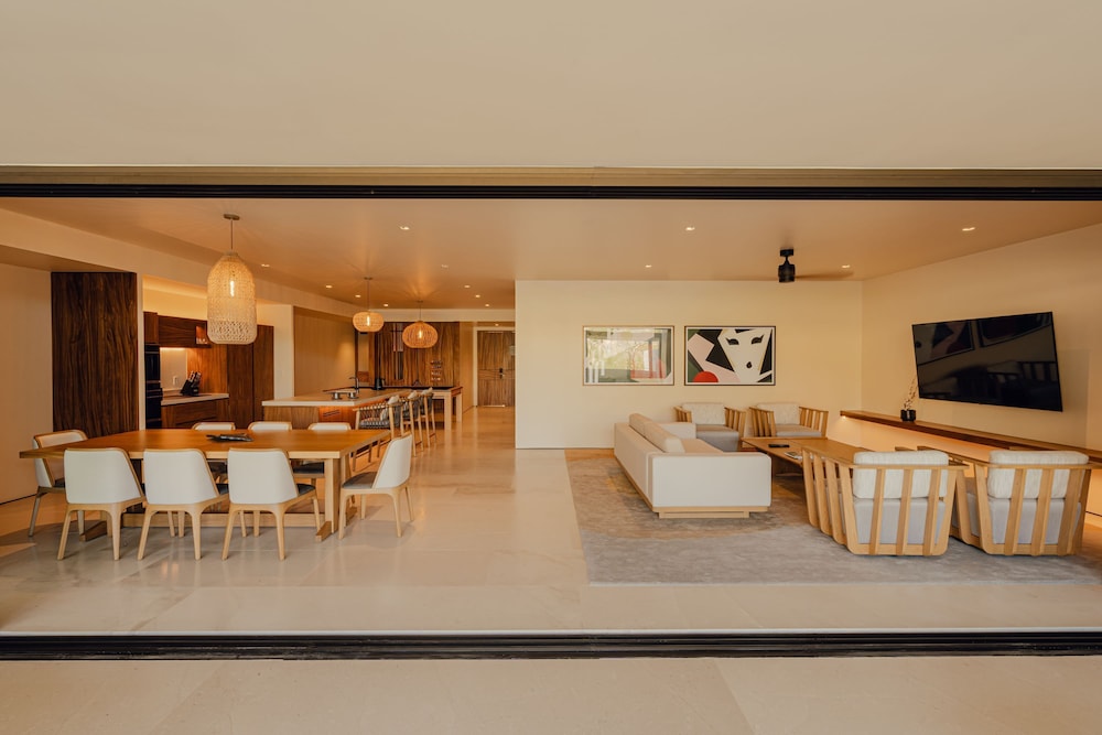 Sakyu 3 Bedrooms At Nobu Residences