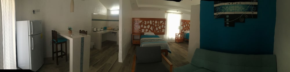 Deluxe Bungalow, Multiple Beds, Non Smoking, Courtyard View photo 3