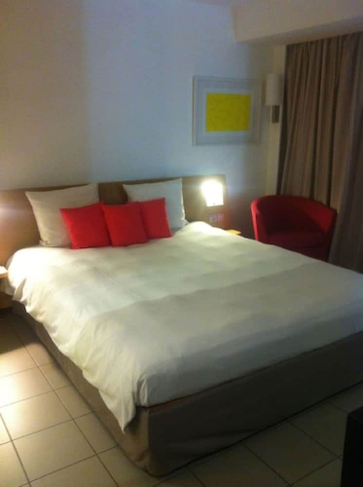 Standard Room, 1 King Bed (PMR) photo 1