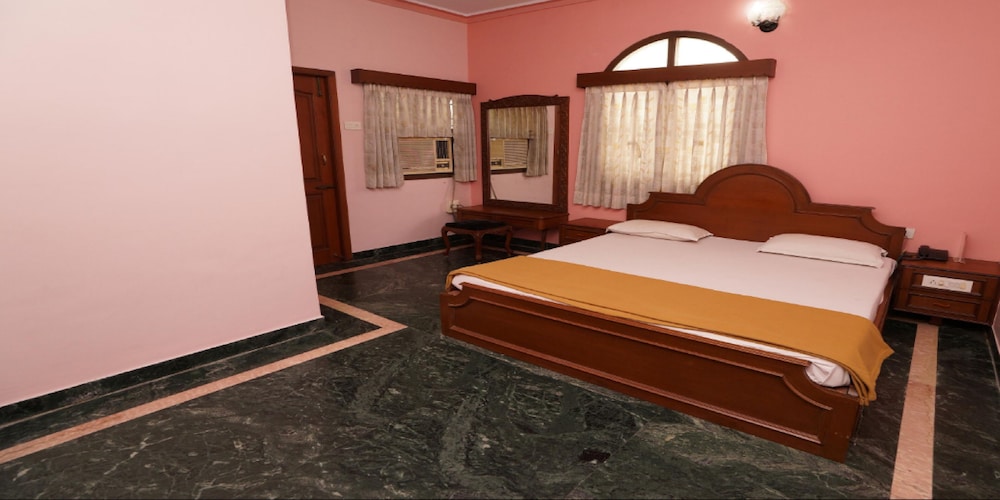 Deluxe Room - Photo 8