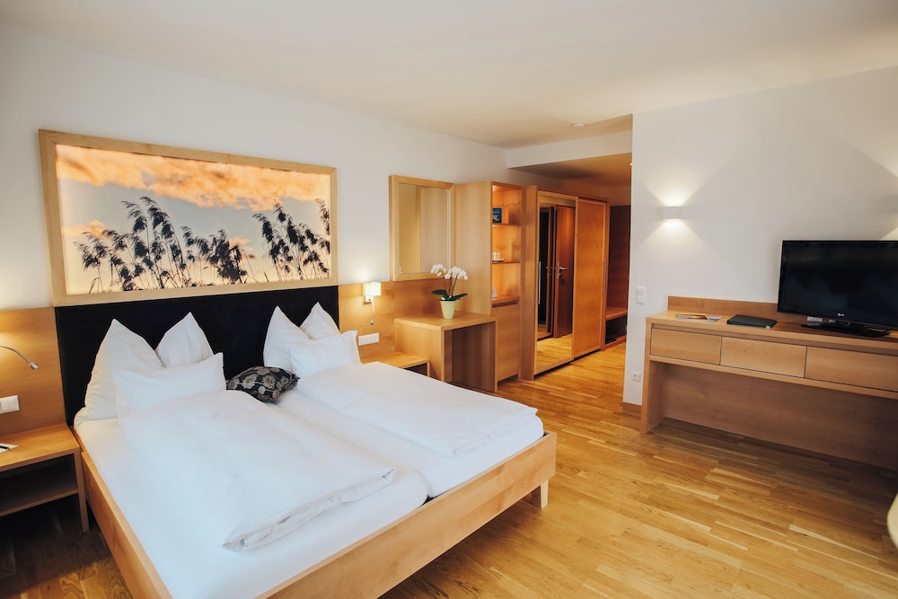 Comfort Double Room, Balcony, Lake View