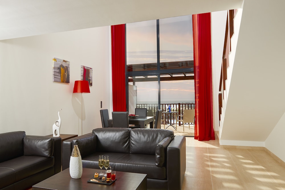 The Level Grand Suite