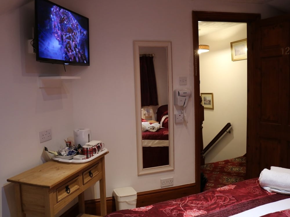 Family Triple Room, Shared Bathroom photo 3