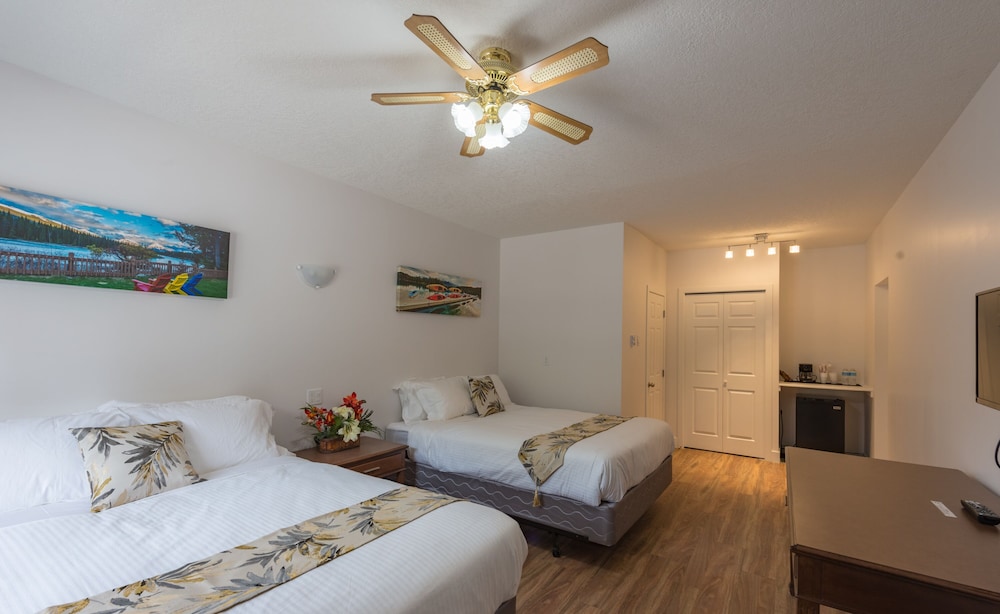 Double Room, 2 Queen Beds