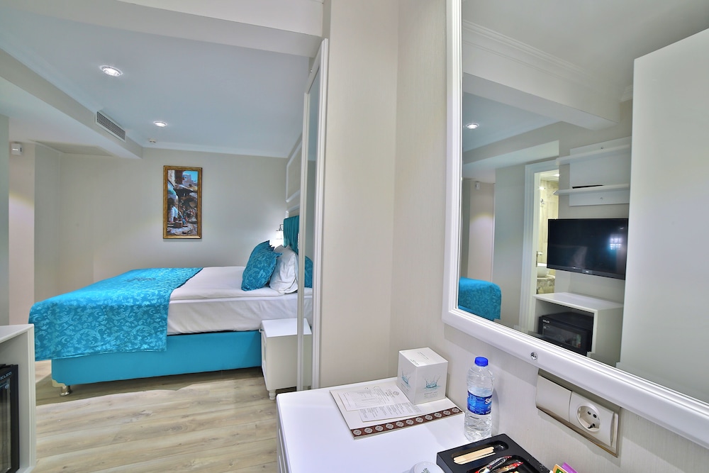 Economy Double Room photo 2