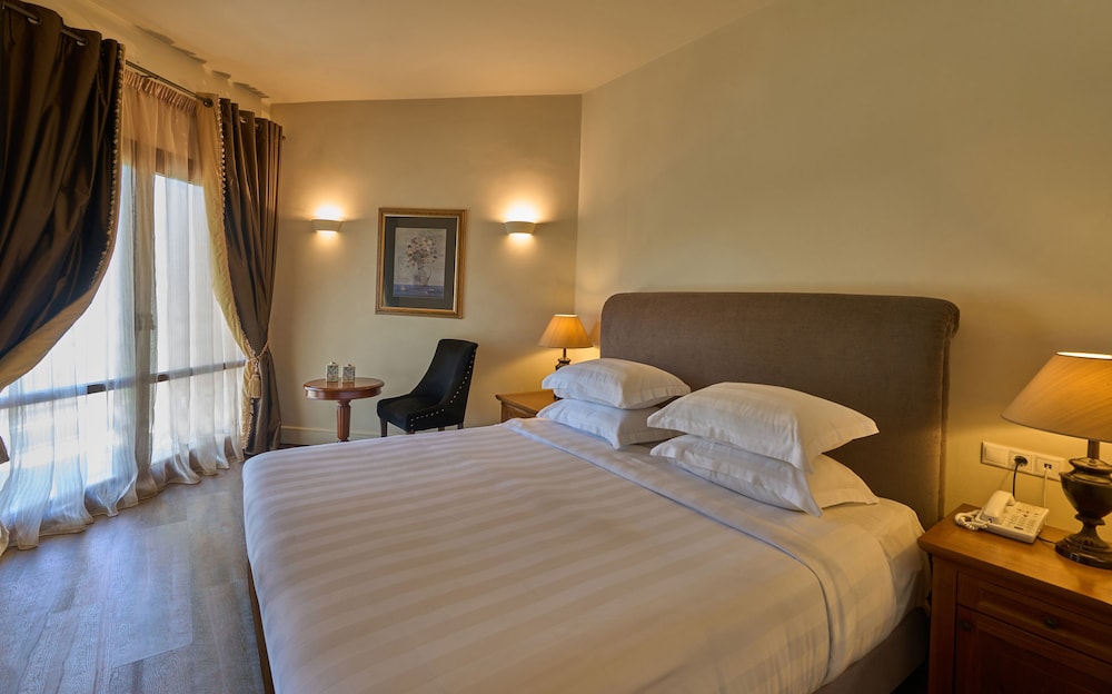 Family Suite, Balcony - Photo 1