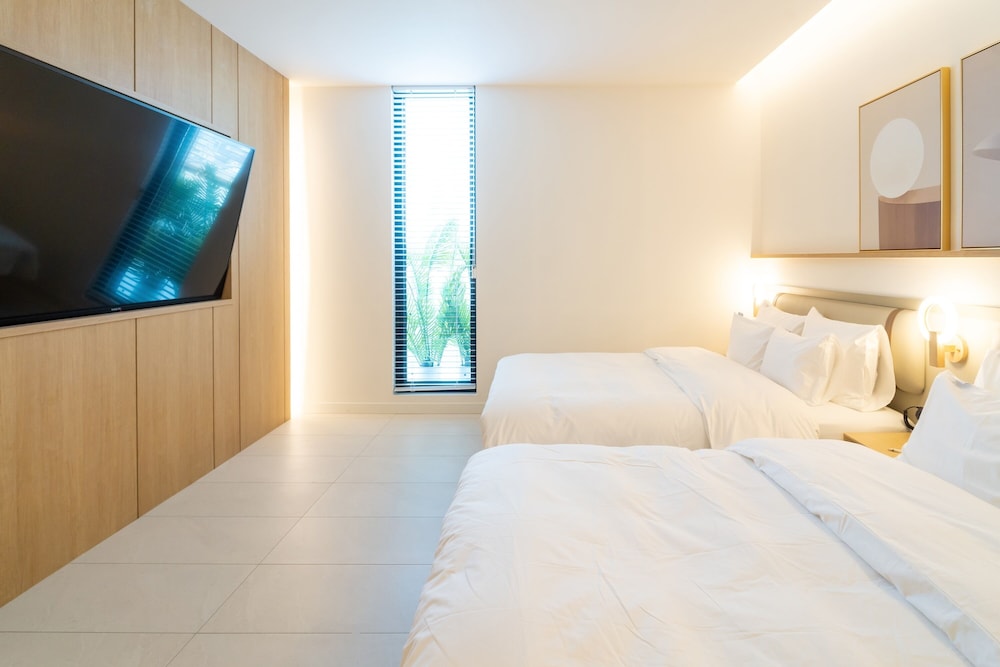 Luxury Suite, City View photo 2
