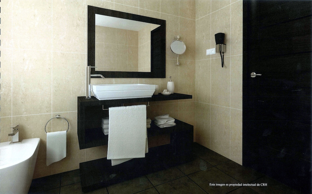 Double Room - Photo 4