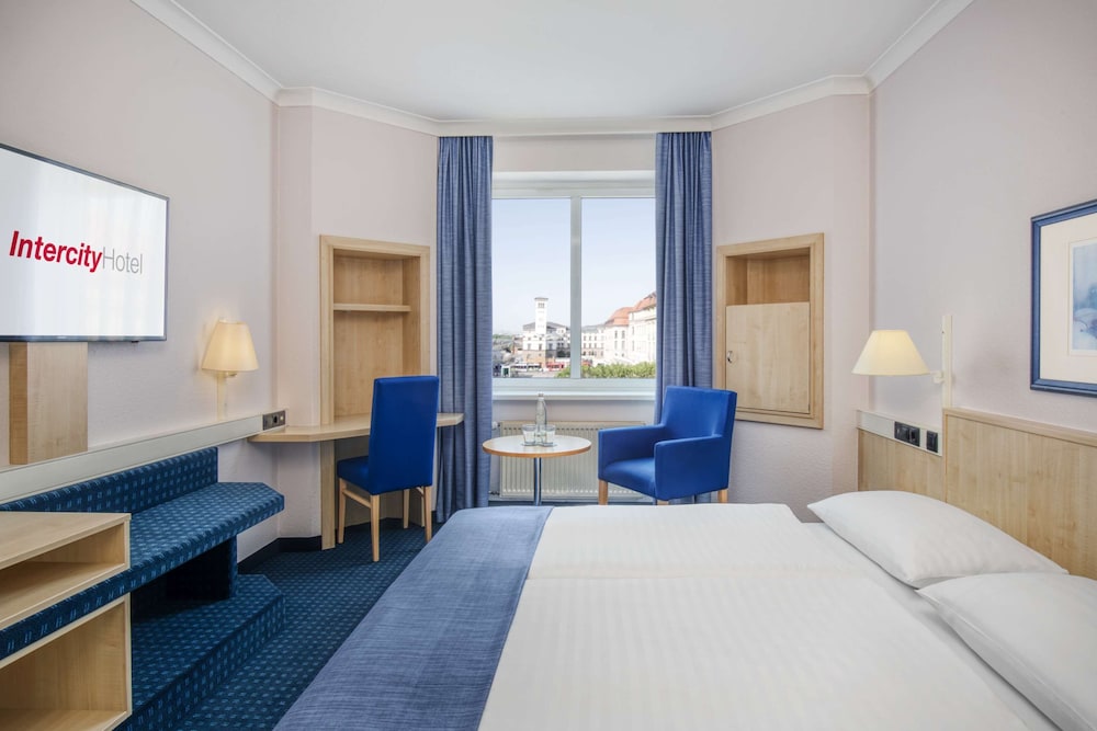 Standard Twin Room - Photo 1